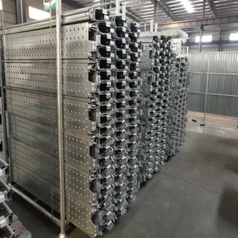 Factory Price 6-12m Galvanized Steel Pipe  Bs1139 Scaffolding Galvanized Steel Pipe
